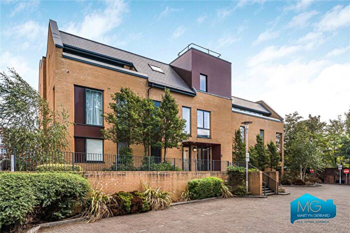 1 Bedroom Apartment To Rent In Quayle Crescent, Whetstone, London, N20