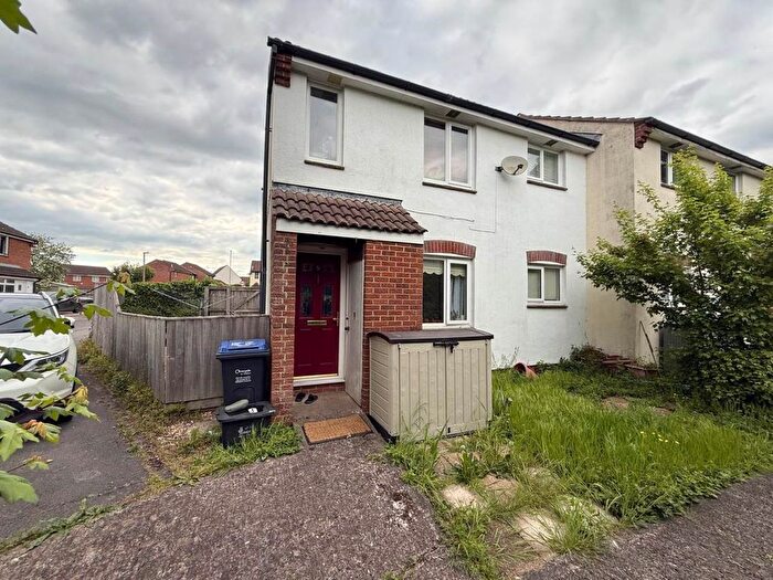 1 Bedroom Flat To Rent In Buckleaze Close, Trowbridge, Wiltshire, BA14