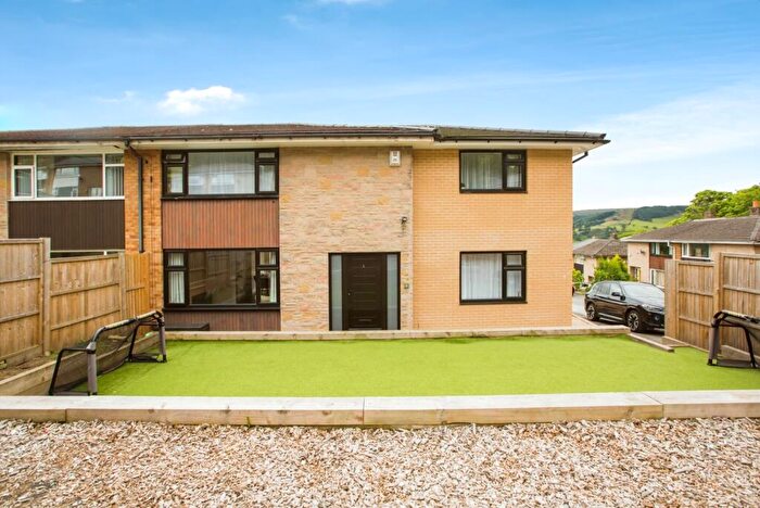 5 Bedroom Semi-Detached House For Sale In Hullett Drive, Hebden Bridge, HX7