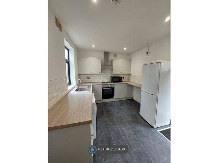 1 Bedroom Flat To Rent In Lord Street, Leigh, WN7