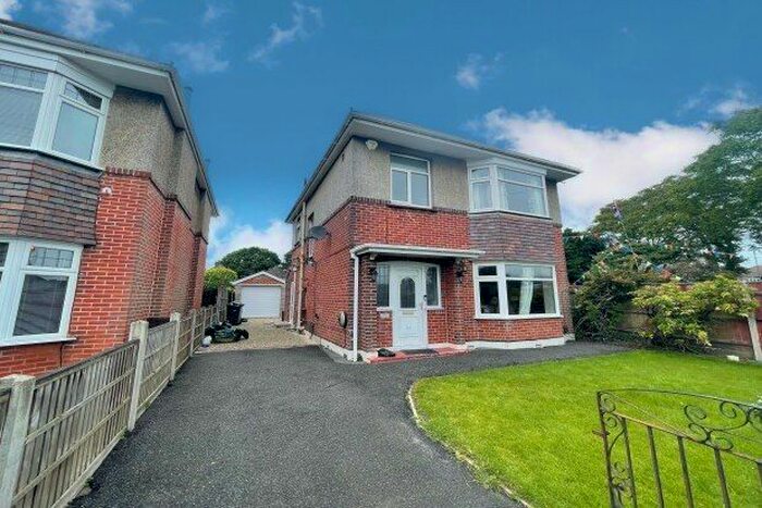 4 Bedroom Property To Rent In Haverstock Road, Bournemouth, BH9