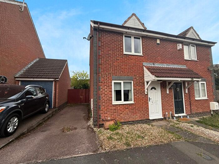 2 Bedroom Semi-Detached House To Rent In Trefoil Close, Hamilton, LE5