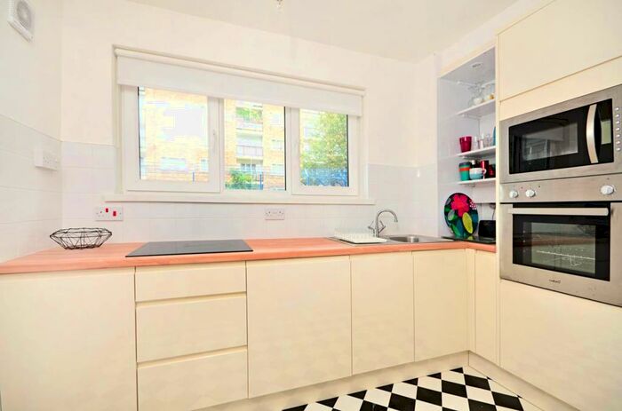 1 Bedroom Flat To Rent In Anderson Road, Hackney, London, E9