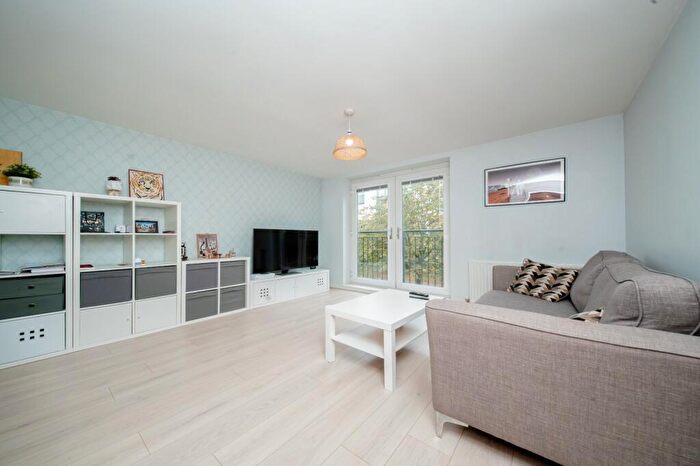 1 Bedroom Flat For Sale In / Waterfront Park, Edinburgh, EH5