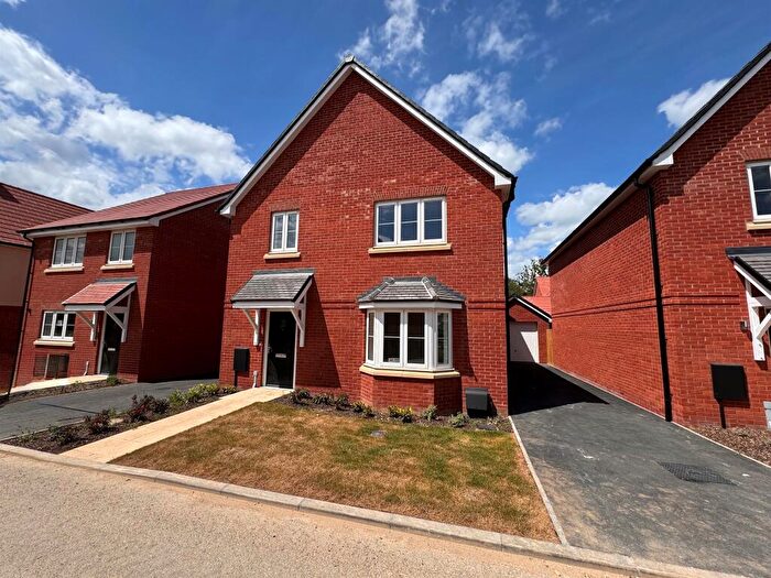 4 Bedroom Detached House For Sale In Buckenham Road, Attleborough, NR17