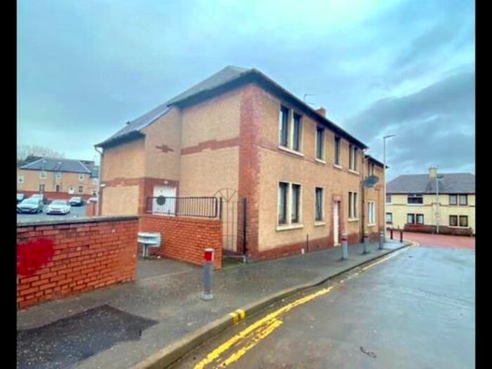 3 Bedroom Flat To Rent In Campbell Street, Hamilton ML3