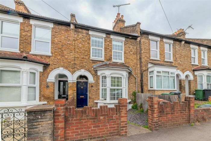 3 Bedroom Property To Rent In Brookdale Road, London, E17