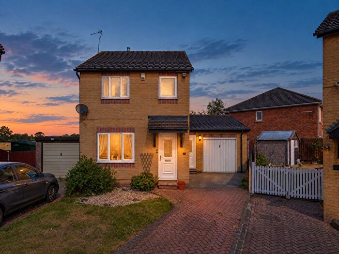 3 Bedroom Detached House For Sale In Sandall View, Dinnington, Sheffield, S25