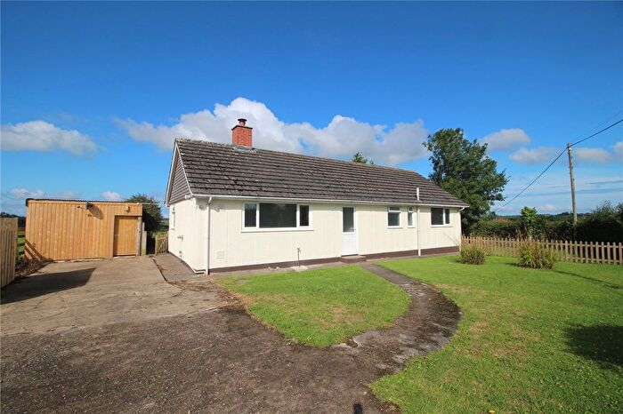 3 Bedroom Bungalow To Rent In Beaworthy, Devon, EX21