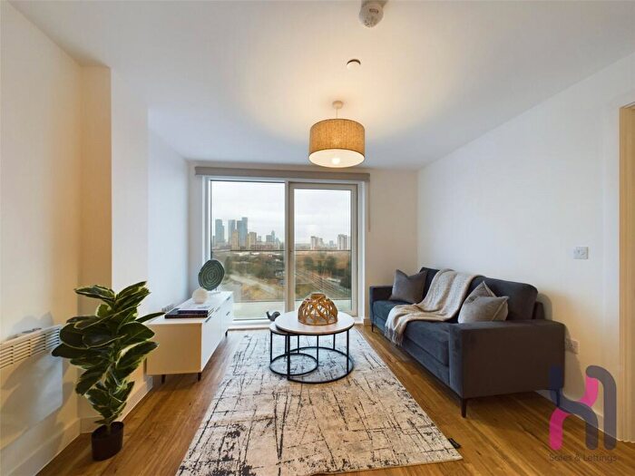 2 Bedroom Flat To Rent In Manchester Waters, Pomona Strand, Old Trafford, M16