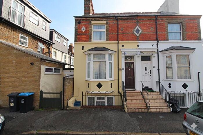 4 Bedroom Semi-detached House For Sale In Denmark Road, Ramsgate, CT11