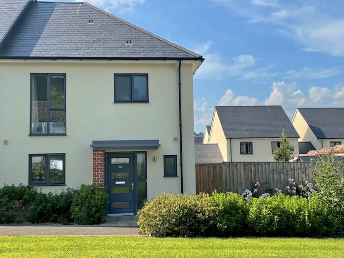 3 Bedroom Semi-Detached House To Rent In Cobley Court, Exeter, EX4