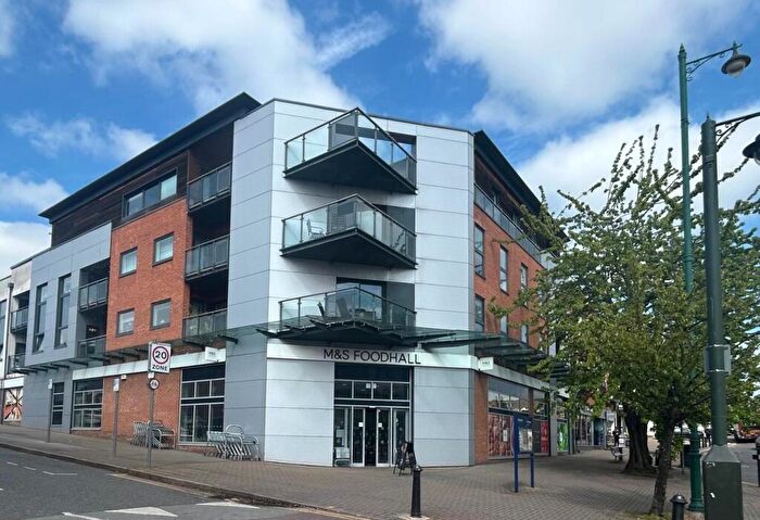 2 Bedroom Apartment To Rent In Branfill Road, Upminster, RM14