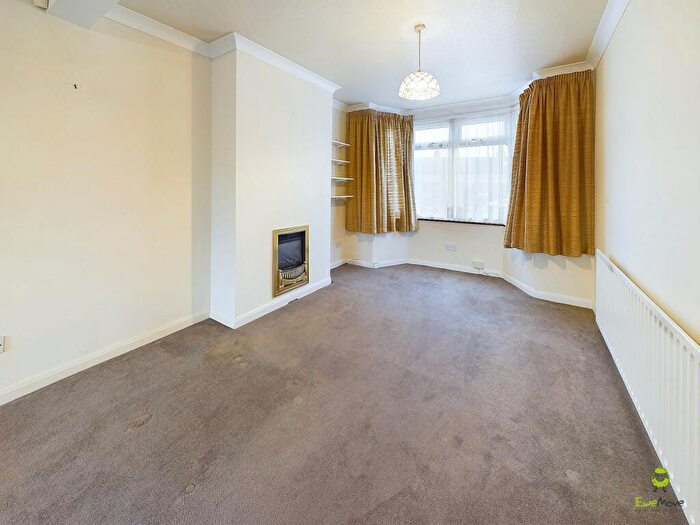 3 Bedroom End Of Terrace House For Sale In Clovelly Road, Bexleyheath, Kent, DA7