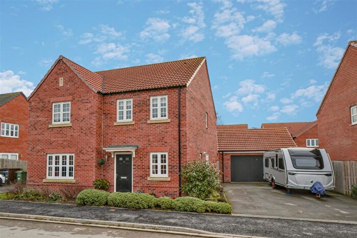 4 Bedroom Detached House For Sale In Goldfinch Way, Easingwold, York, YO61