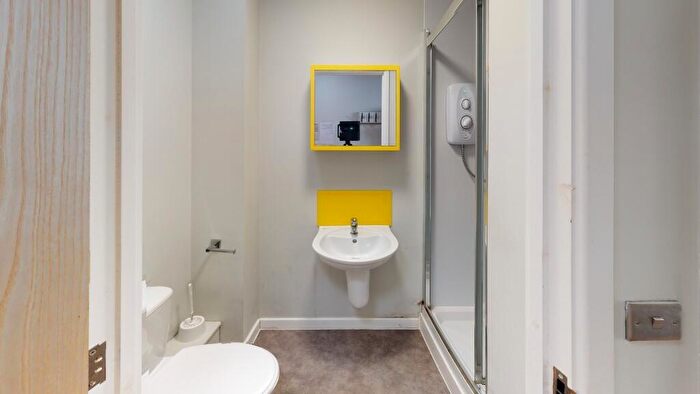 Studio To Rent In Queens Road, Bristol, BS8 - Photo 3