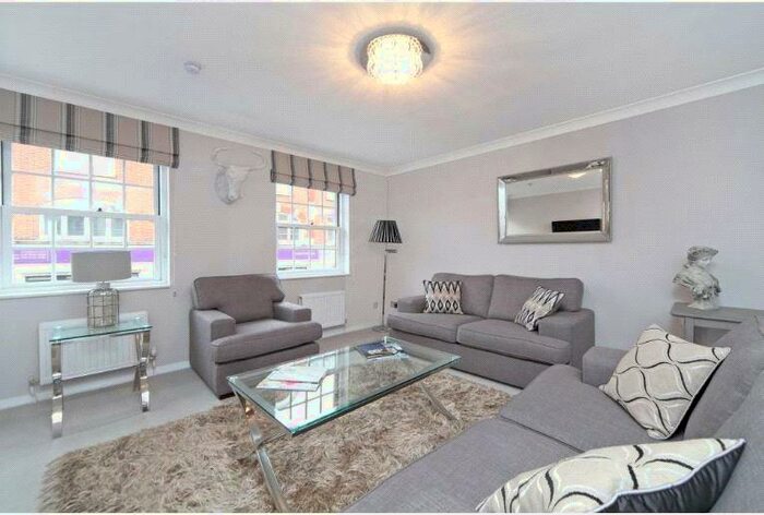 2 Bedroom Flat To Rent In Sheen Lane, East Sheen, SW14