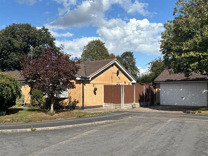 2 Bedroom Detached Bungalow For Sale In Foresters Close, Glenfield, Leicester, LE3