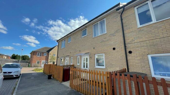 3 Bedroom Terraced House To Rent In Eddleston Way, Tilehurst, Berkshire, RG30