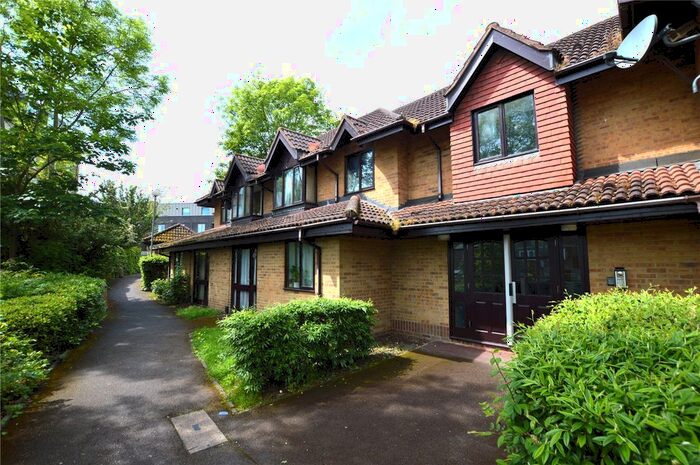 1 Bedroom Flat To Rent In Thicket Grove, London, SE20