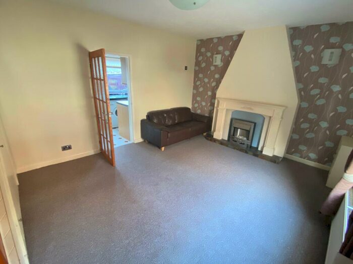 2 Bedroom Terraced House To Rent In George Street West, Macclesfield, SK11