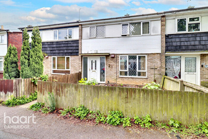 6 Bedroom Terraced House For Sale In Apthorpe Way, Cambridge, CB4