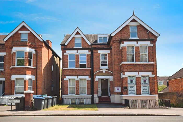 2 Bedroom Flat To Rent In Worple Road, Wimbledon, SW19