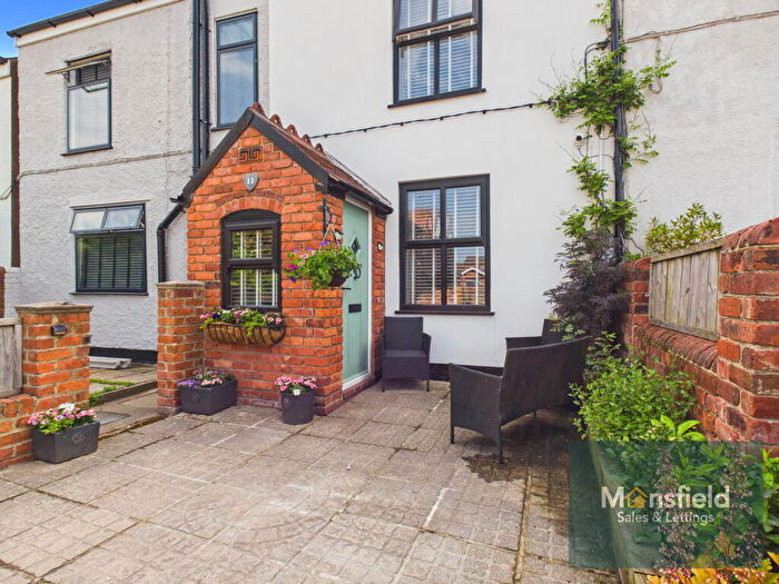 4 Bedroom Terraced House For Sale In The Acres, Lower Pilsley, Chesterfield, S45
