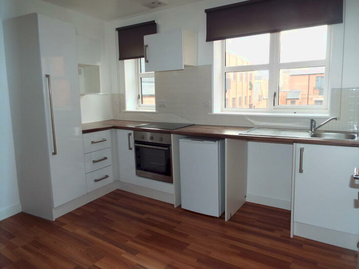 Apartment To Rent In Clyde Court, Leicester, LE1