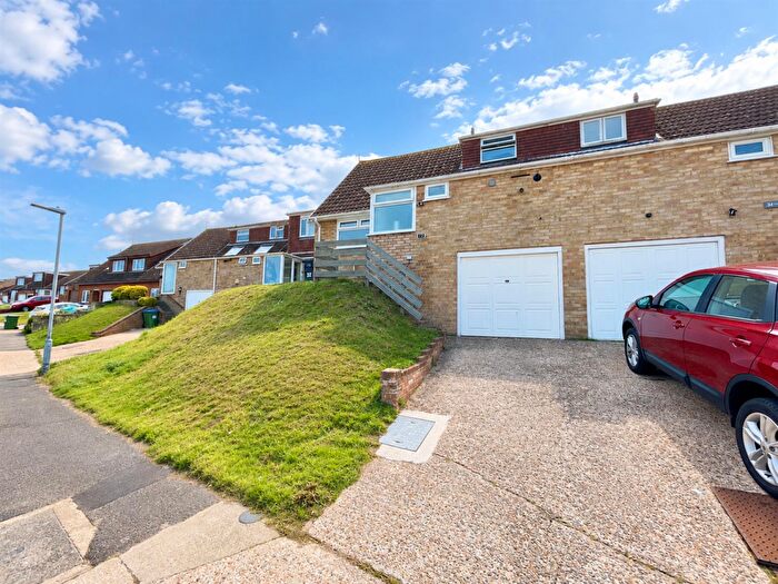 3 Bedroom Semi-Detached House For Sale In Fullwood Avenue, Newhaven, BN9