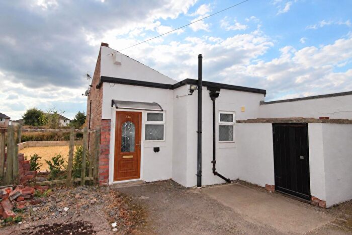 1 Bedroom Detached Bungalow To Rent In Wakefield Road, Fitzwilliam, WF9