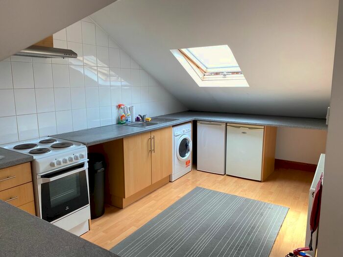 1 Bedroom Flat To Rent In Chichester Road, Edmonton, N9