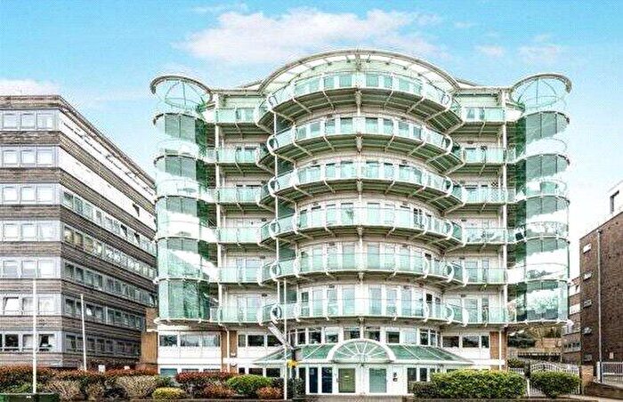 2 Bedroom Apartment To Rent In Comer House, Station Road, Barnet, EN5