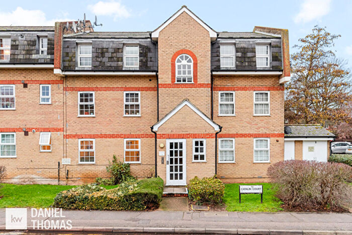 2 Bedroom Apartment For Sale In Daniel Thomas | Catalin Court, Howard Close, Waltham Abbey, EN9