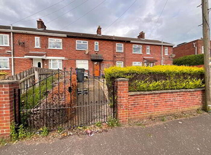 3 Bedroom Mid Terraced House For Sale In West Circular Road, Belfast, BT13
