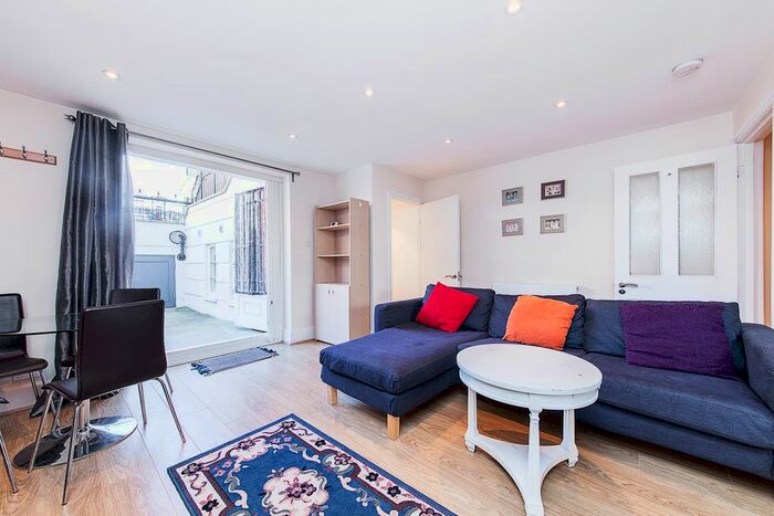 1 Bedroom Flat To Rent In Bark Place, London, W2