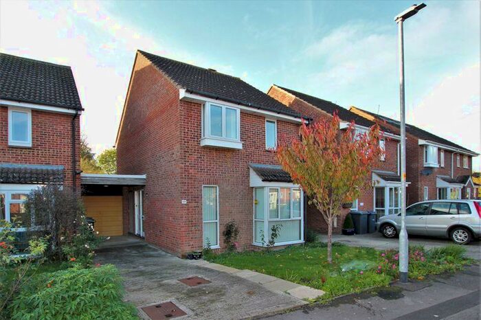 3 Bedroom Link Detached House To Rent In Bader Park, Melksham, SN12