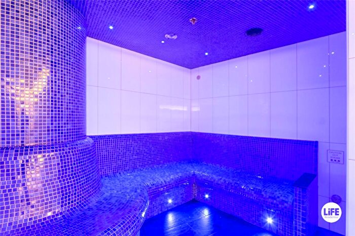 Apartment To Rent In Duckman Tower, Lincoln Plaza, Canary Wharf, London, E14
