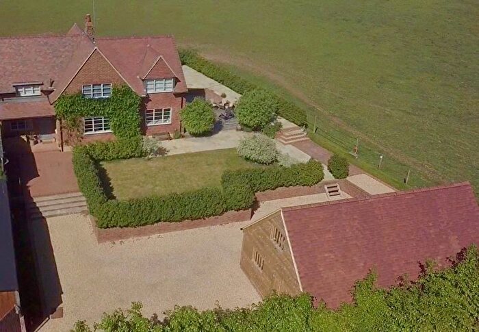 3 Bedroom Semi-Detached House For Sale In Little London, Albury, GU5