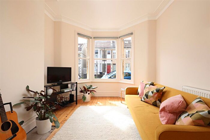 3 Bedroom Property For Sale In Rudthorpe Road, Bristol, BS7