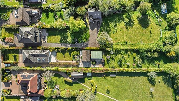 3 Bedroom Bungalow For Sale In Gascoigne Lane, Ropley, Alresford, Hampshire, SO24