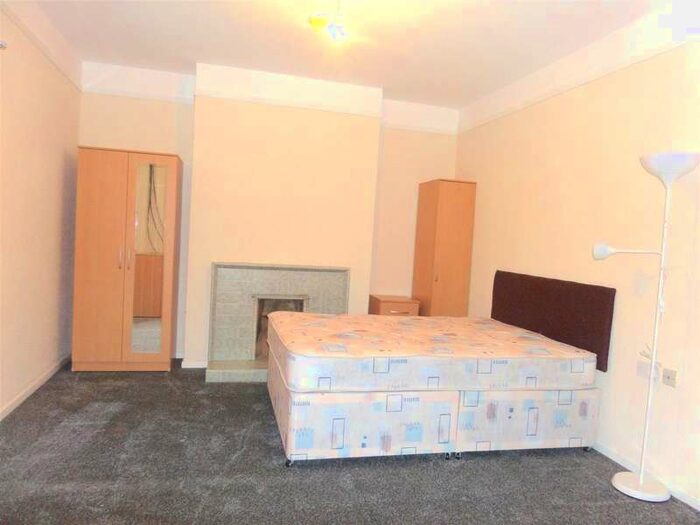 1 Bedroom Property To Rent In Springfield Road, Ashford, TW15