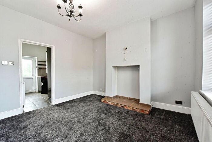 2 Bedroom End Of Terrace House For Sale In Quarry Field Lane, Wickersley, Rotherham, S66