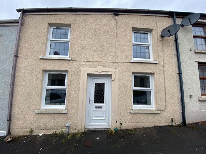 3 Bedroom Terraced House For Sale In Long Row, Felinfoel, Llanelli, SA15