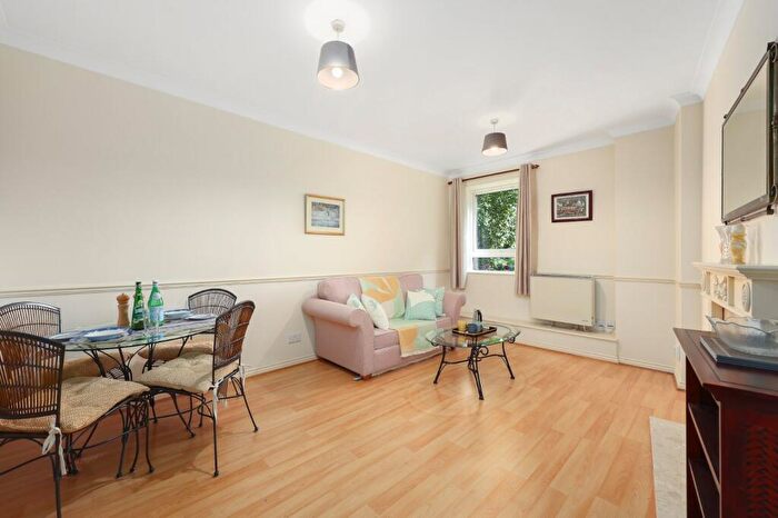 1 Bedroom Apartment To Rent In Aldersgate Street, EC1A