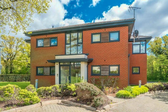 1 Bedroom Apartment To Rent In Morphou Road, Mill Hill East, NW7