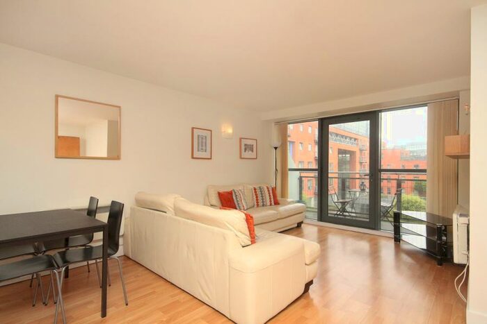 2 Bedroom Apartment To Rent In West One Central, Fitzwilliam St, S1
