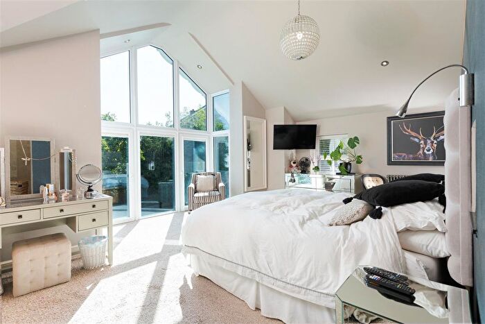 4 Bedroom Detached House For Sale In Trerhyngyll, Cowbridge, CF71