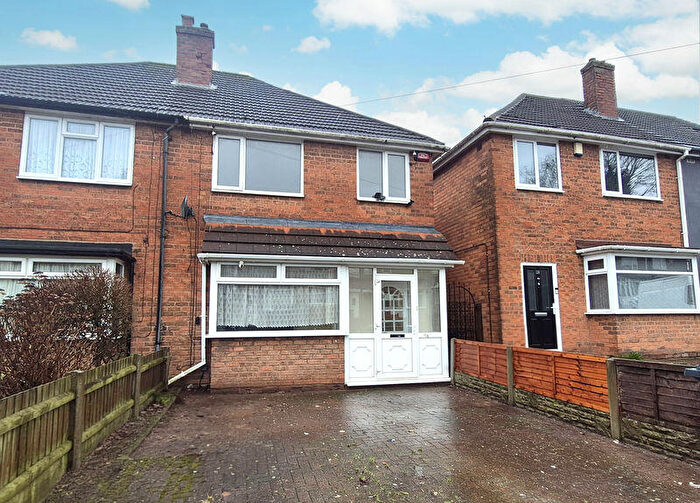 3 Bedroom Semi Detached House To Rent In Meadthorpe Road, Great Barr, Birmingham, B44