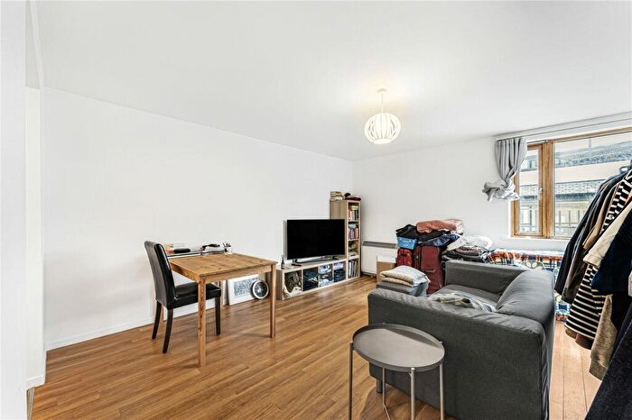 1 Bedroom Apartment To Rent In Cremer Street, Hoxton, London, E2